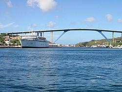 Queen Juliana Bridge, 50 meters high!